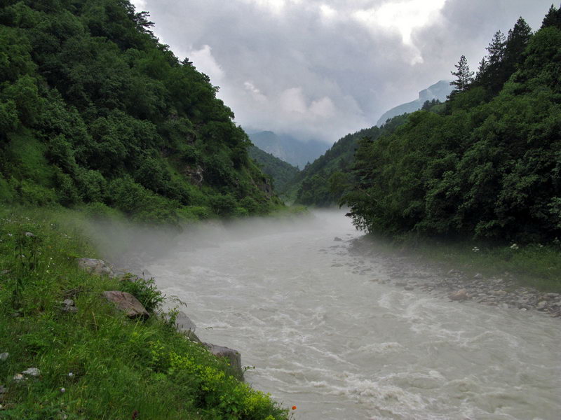 Фото 029. Река Черек Балкарский в тумане
