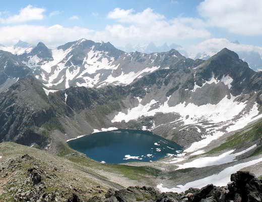 Черное Муруджинское озеро